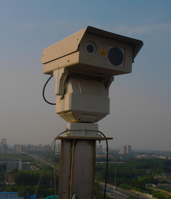 Night Vision PTZ กล้องเลเซอร์อินฟาเรดระยะไกลสำหรับการเฝ้าระวังชายแดน 2 กม